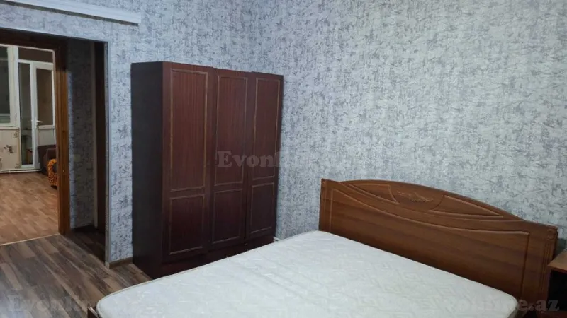 Kirayə verilir 2 otaqlı Mənzil Köhnə tikili 55 m² 1-ci mikrorayon