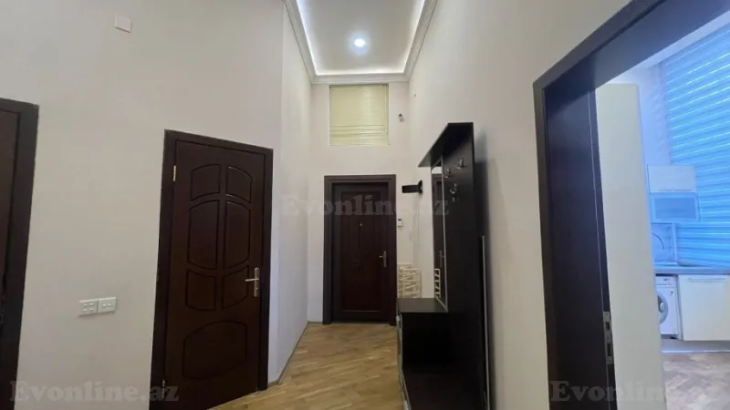 Kirayə verilir 4 otaqlı Mənzil Yeni tikili 175 m² 28 May m.