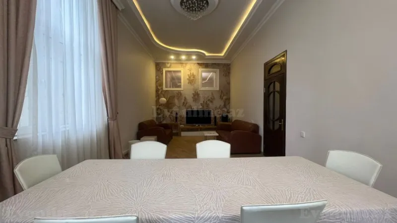 Kirayə verilir 4 otaqlı Mənzil Yeni tikili 175 m² 28 May m. - şəkil 3