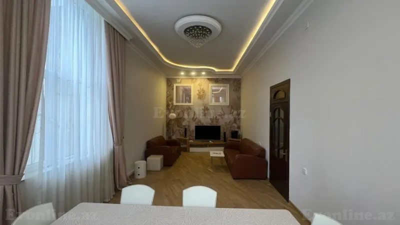 Kirayə verilir 4 otaqlı Mənzil Yeni tikili 175 m² 28 May m. - şəkil 4