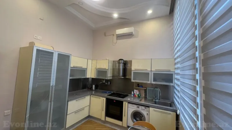 Kirayə verilir 4 otaqlı Mənzil Yeni tikili 175 m² 28 May m. - şəkil 18