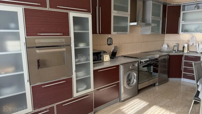 Kirayə verilir 4 otaqlı Mənzil Yeni tikili 200 m² Nizami m. - şəkil 14