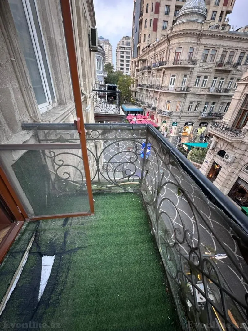 Satılır 2 otaqlı Mənzil Köhnə tikili 45.5 m² Sahil m. - şəkil 2