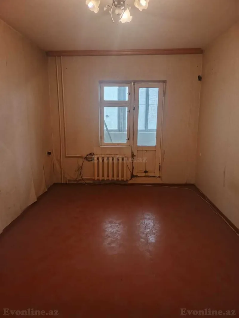 Satılır 2 otaqlı Mənzil Köhnə tikili 51 m² 8-ci mikrorayon