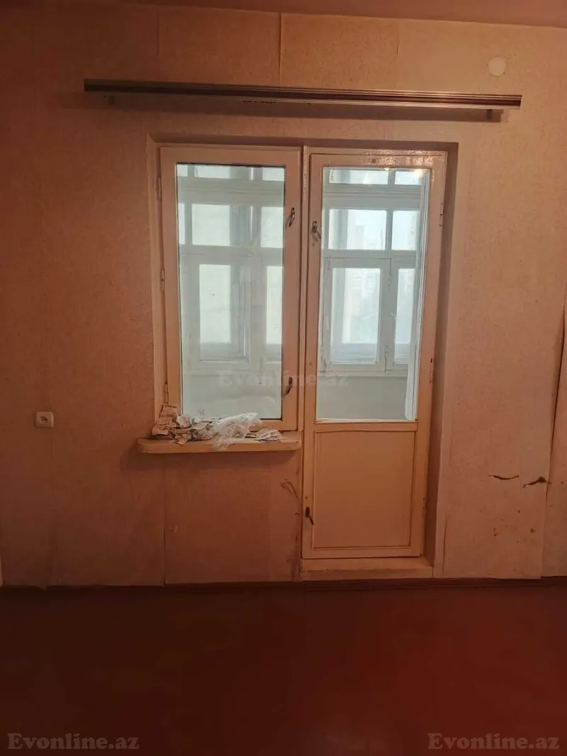 Satılır 2 otaqlı Mənzil Köhnə tikili 51 m² 8-ci mikrorayon - şəkil 2