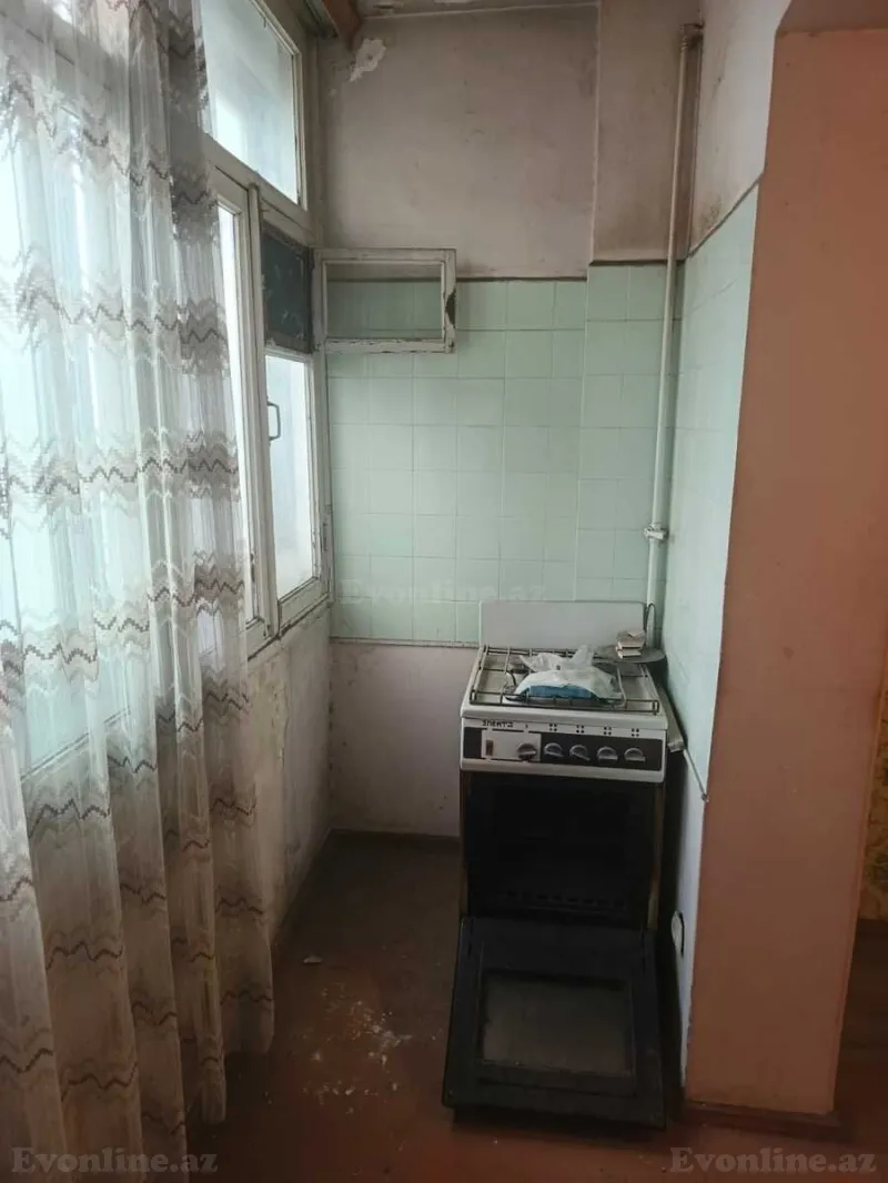 Satılır 2 otaqlı Mənzil Köhnə tikili 51 m² 8-ci mikrorayon - şəkil 4