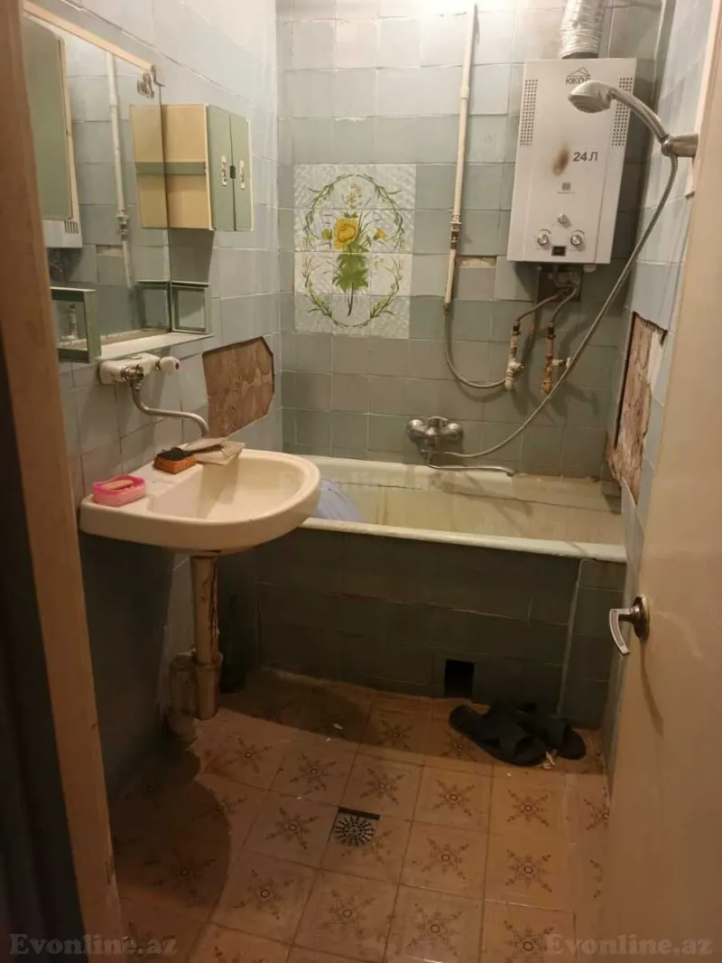 Satılır 2 otaqlı Mənzil Köhnə tikili 51 m² 8-ci mikrorayon - şəkil 5