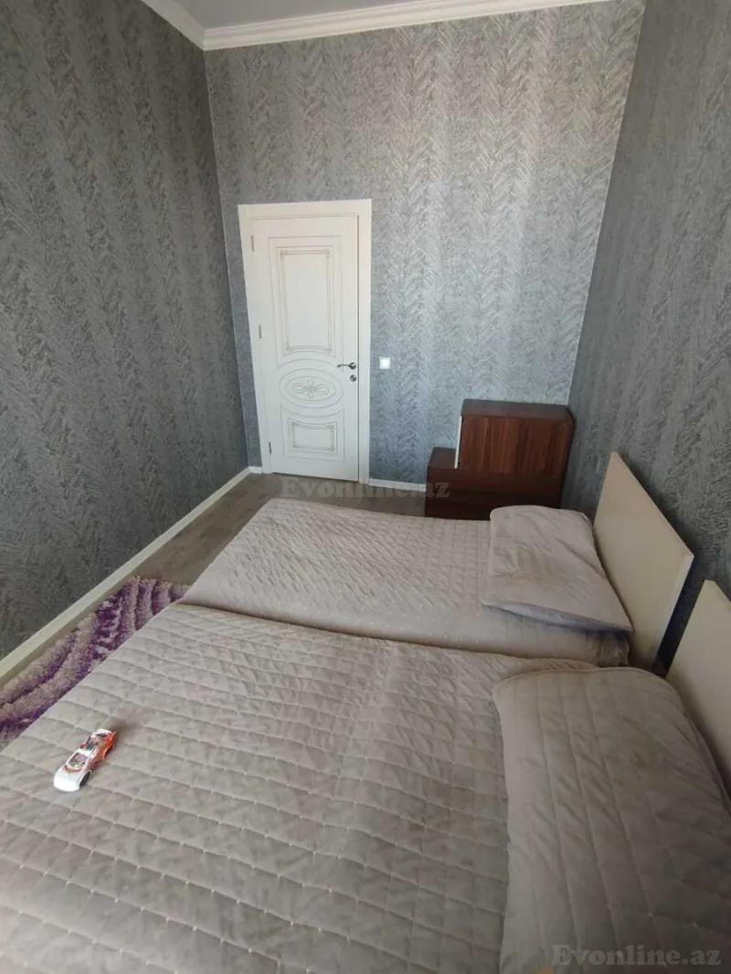 Satılır 3 otaqlı Mənzil Yeni tikili 72 m² Massiv D - şəkil 2