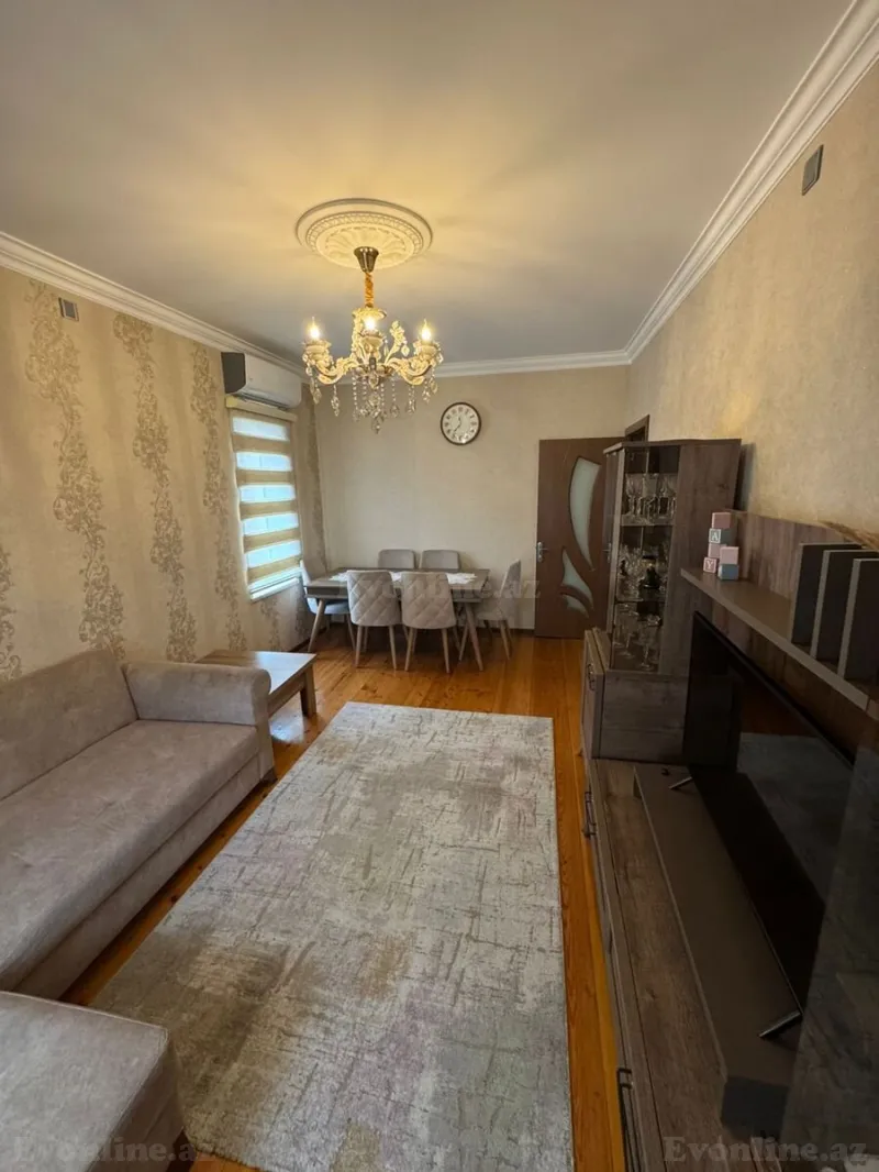 Satılır 2 otaqlı Mənzil Köhnə tikili 60 m² İnşaatçılar m. - şəkil 3