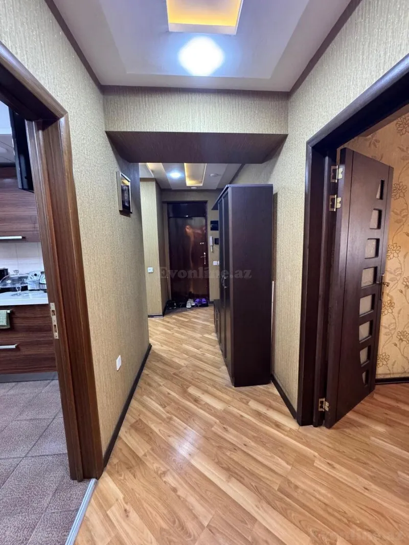 Satılır 4 otaqlı Mənzil Köhnə tikili 120 m² Gənclik m. - şəkil 17