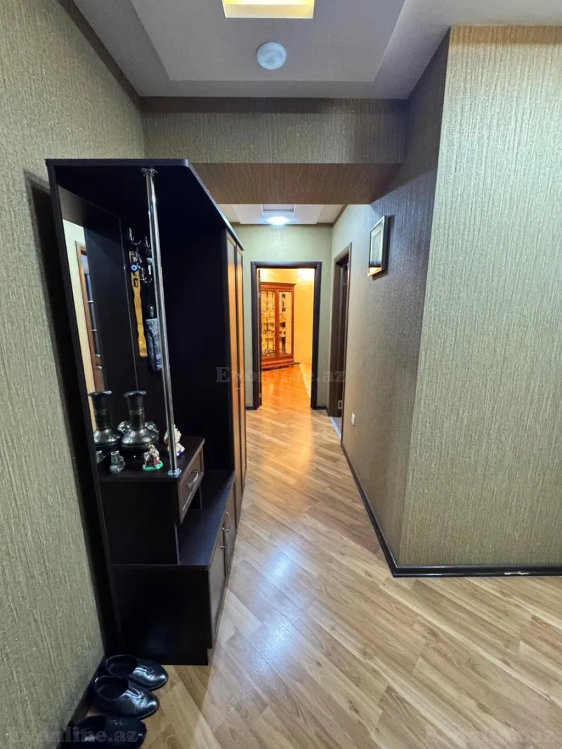 Satılır 4 otaqlı Mənzil Köhnə tikili 120 m² Gənclik m. - şəkil 18