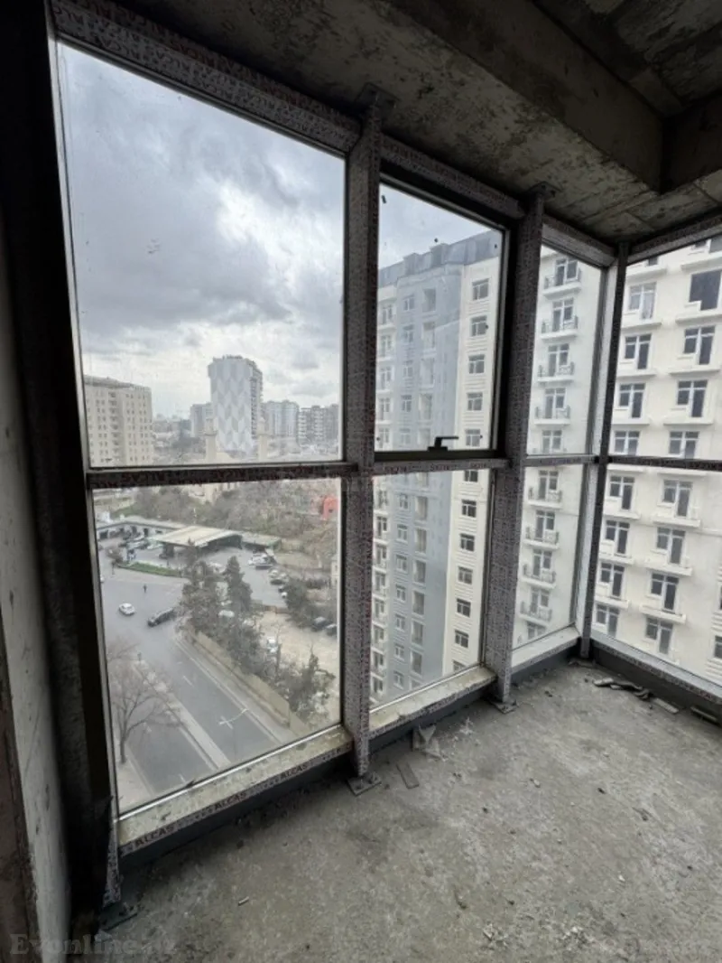 Satılır 3 otaqlı Mənzil Yeni tikili 113 m² 28 May m. - şəkil 3