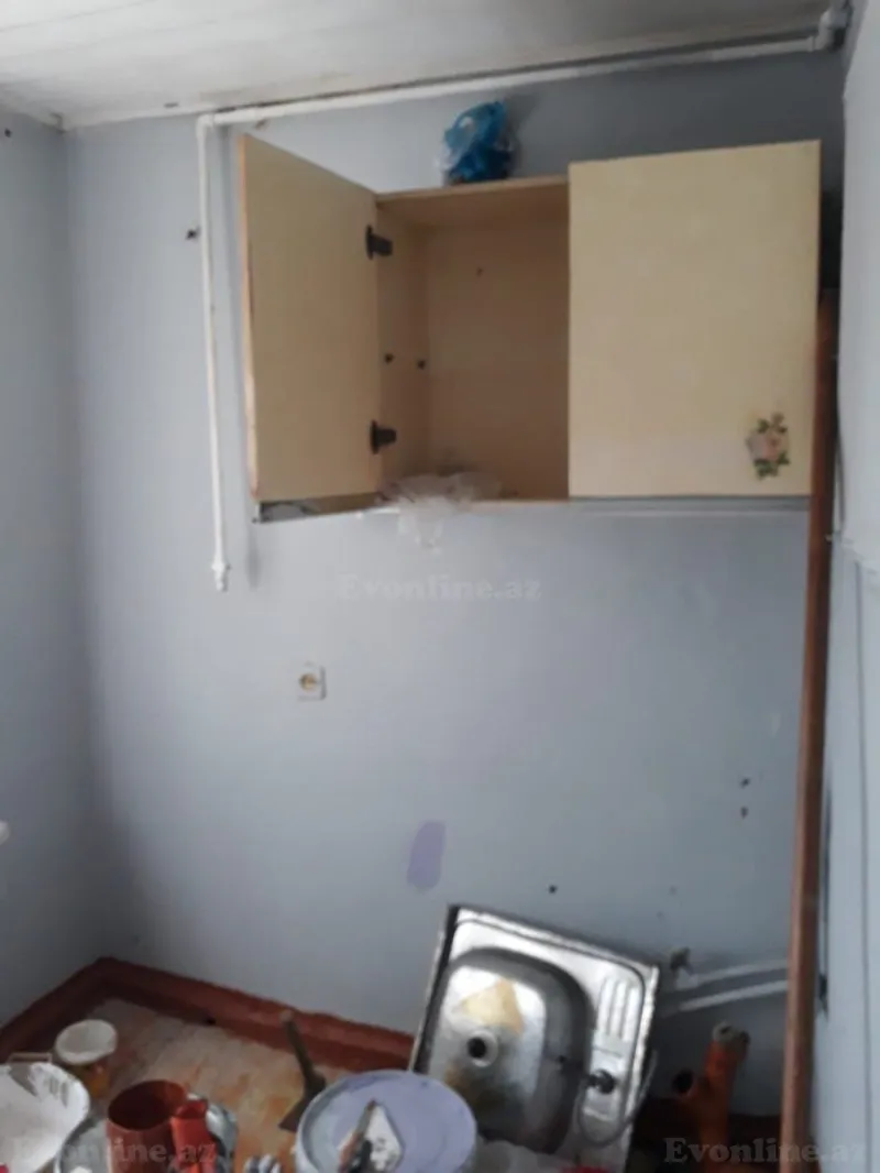 Satılır 3 otaqlı Mənzil Köhnə tikili 78 m² İnşaatçılar m. - şəkil 4