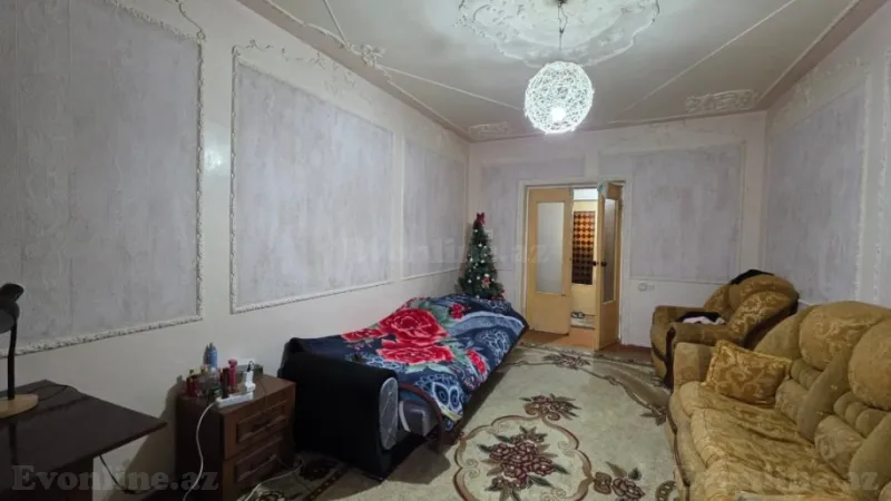 Satılır 3 otaqlı Mənzil Köhnə tikili 70 m² Badamdar