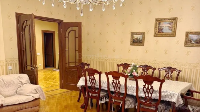 Kirayə verilir 3 otaqlı Mənzil Yeni tikili 140 m² Nərimanov r.