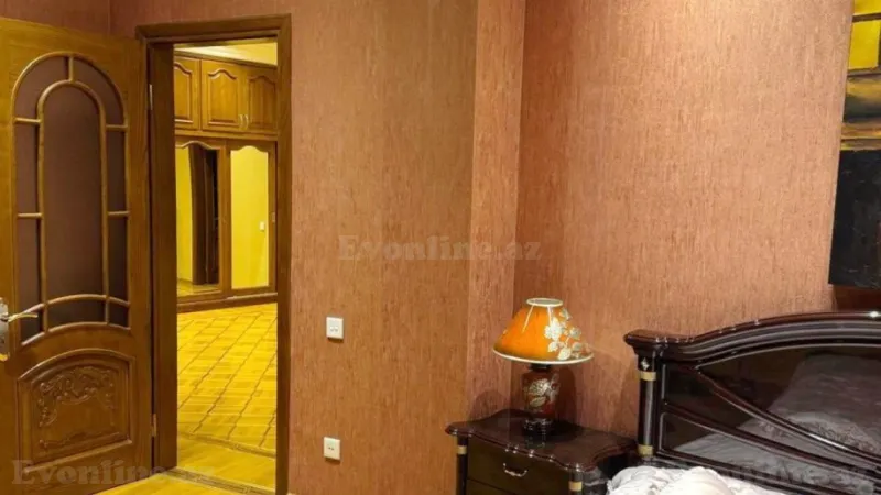 Kirayə verilir 3 otaqlı Mənzil Yeni tikili 140 m² Nərimanov r. - şəkil 8