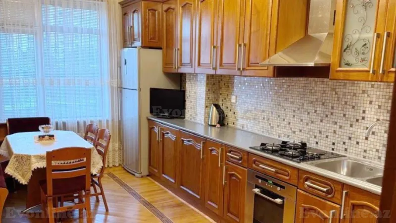 Kirayə verilir 3 otaqlı Mənzil Yeni tikili 140 m² Nərimanov r. - şəkil 17