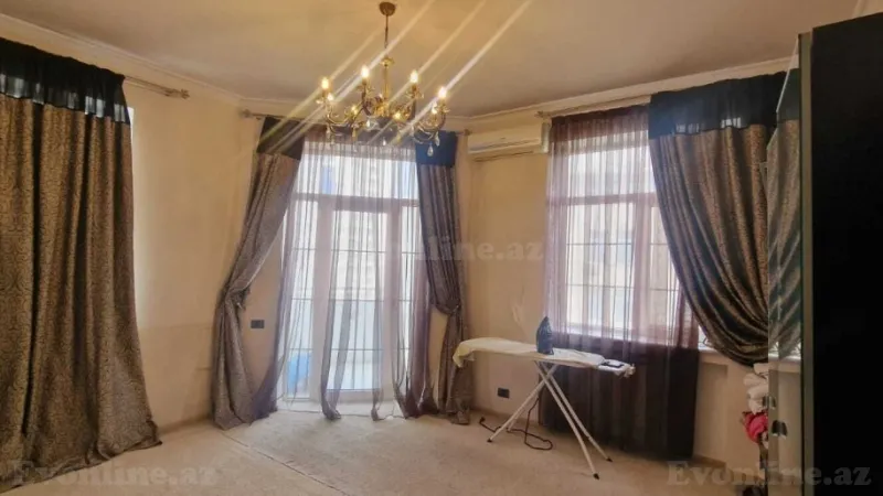 Satılır 6 otaqlı Mənzil Yeni tikili 1080 m² Nəsimi r. - şəkil 4