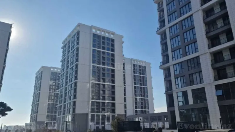 Bakı, Nizami r., Koroğlu m.da 2 otaqlı mənzil satılır