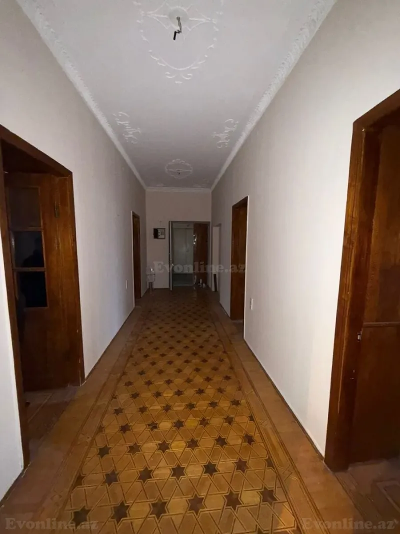 Satılır 3 otaqlı Mənzil Köhnə tikili 100 m² Sahil m. - şəkil 13