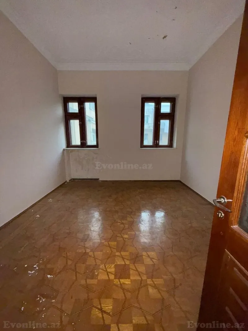 Satılır 3 otaqlı Mənzil Köhnə tikili 100 m² Sahil m. - şəkil 14