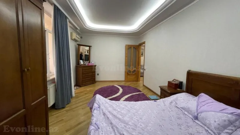 Satılır 3 otaqlı Mənzil Yeni tikili 168 m² 28 May m. - şəkil 5