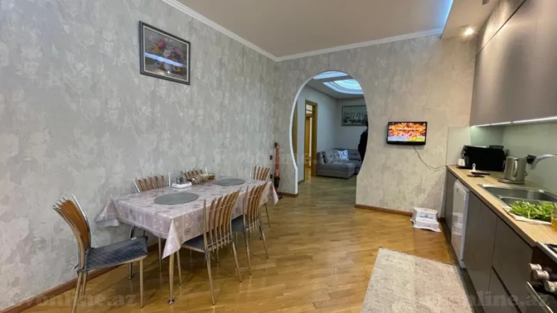 Satılır 3 otaqlı Mənzil Yeni tikili 168 m² 28 May m. - şəkil 14