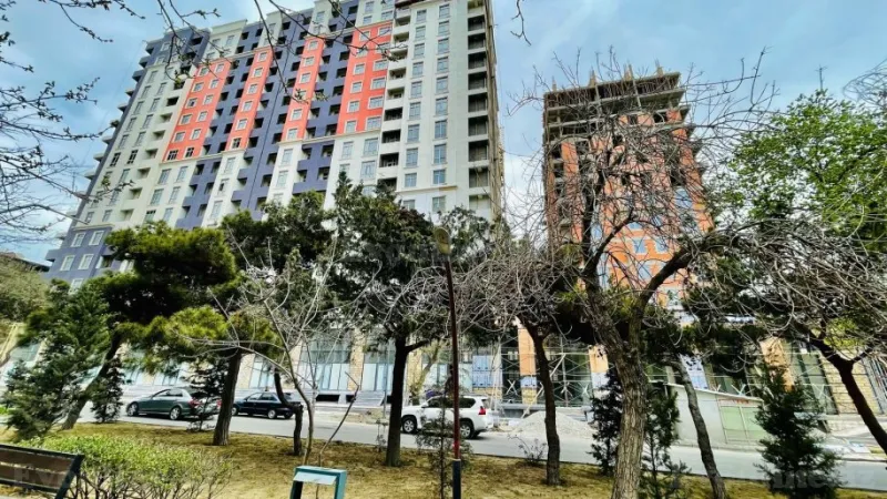 Satılır 1 otaqlı Mənzil Yeni tikili 52 m² Qara Qarayev m.