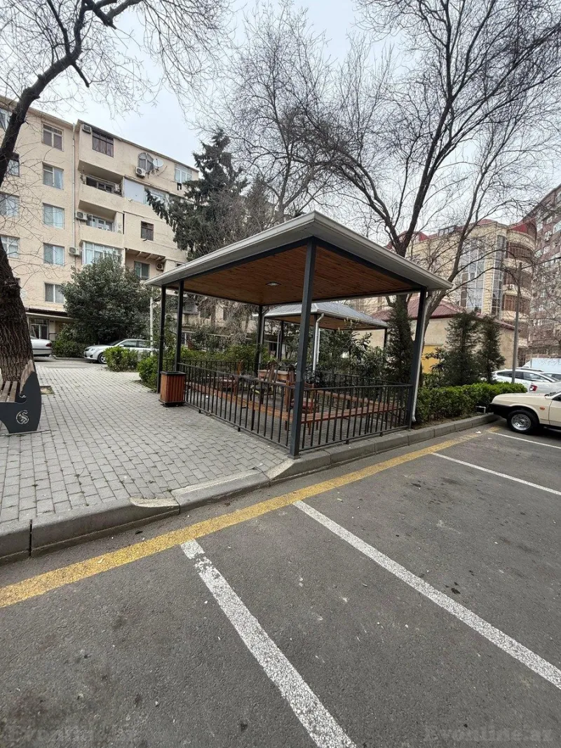 Kirayə verilir 1 otaqlı Mənzil Köhnə tikili 37 m² Nərimanov r. - şəkil 2