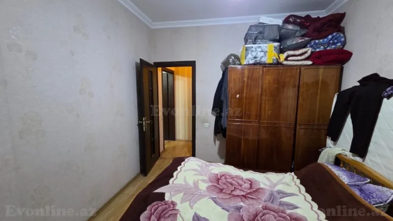 Satılır 2 otaqlı Mənzil Köhnə tikili 70 m² 7-ci mikrorayon - şəkil 5