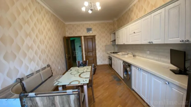 Kirayə verilir 3 otaqlı Mənzil Yeni tikili 130 m² Yasamal - şəkil 11