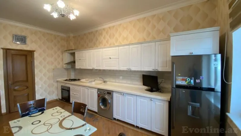 Kirayə verilir 3 otaqlı Mənzil Yeni tikili 130 m² Yasamal - şəkil 12