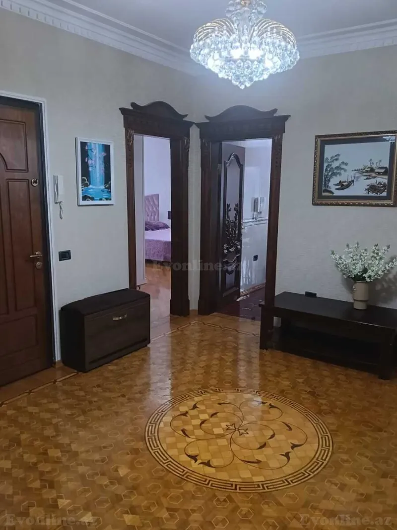 Satılır 4 otaqlı Mənzil Yeni tikili 170 m² Nəsimi r. - şəkil 23