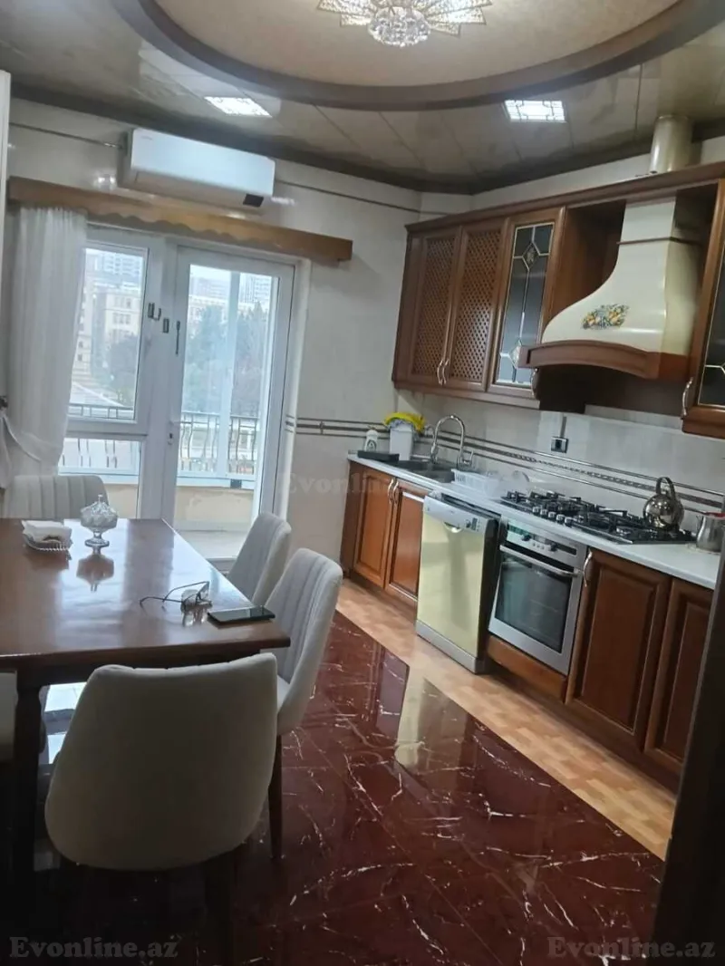 Satılır 4 otaqlı Mənzil Yeni tikili 170 m² Nəsimi r. - şəkil 25