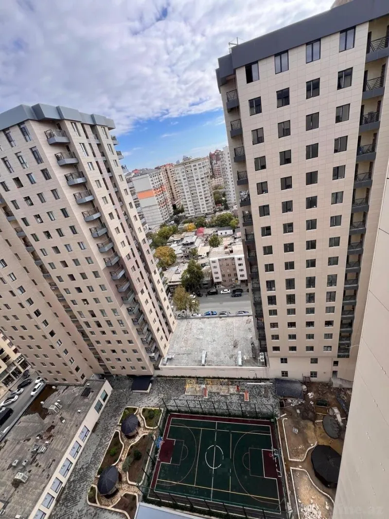 Satılır 4 otaqlı Mənzil Yeni tikili 158 m² Nəsimi r. - şəkil 2