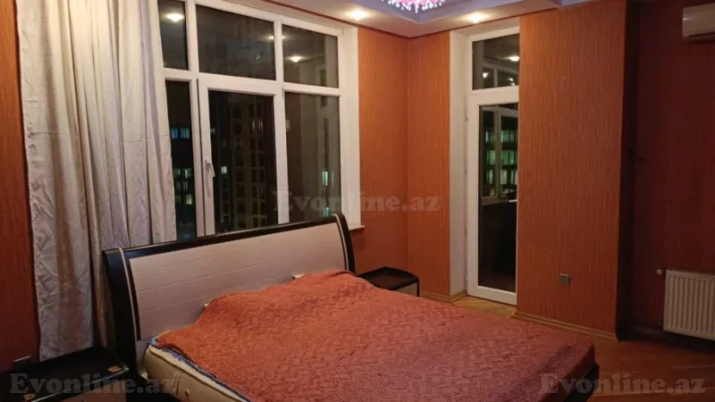 Kirayə verilir 3 otaqlı Mənzil Yeni tikili 140 m² İçərişəhər m. - şəkil 27