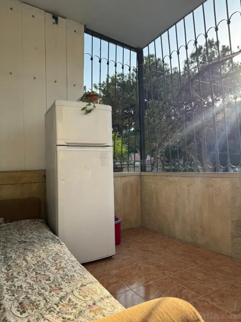 Satılır 4 otaqlı Mənzil Köhnə tikili 100 m² Yasamal - şəkil 3