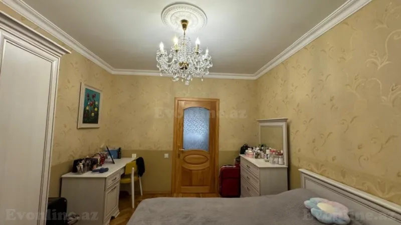 Satılır 4 otaqlı Mənzil Köhnə tikili 100 m² Yasamal - şəkil 17