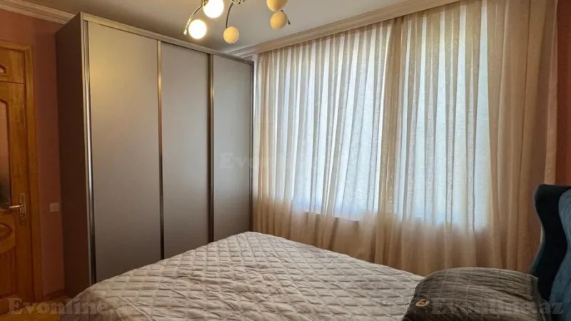 Satılır 4 otaqlı Mənzil Köhnə tikili 100 m² Yasamal - şəkil 22