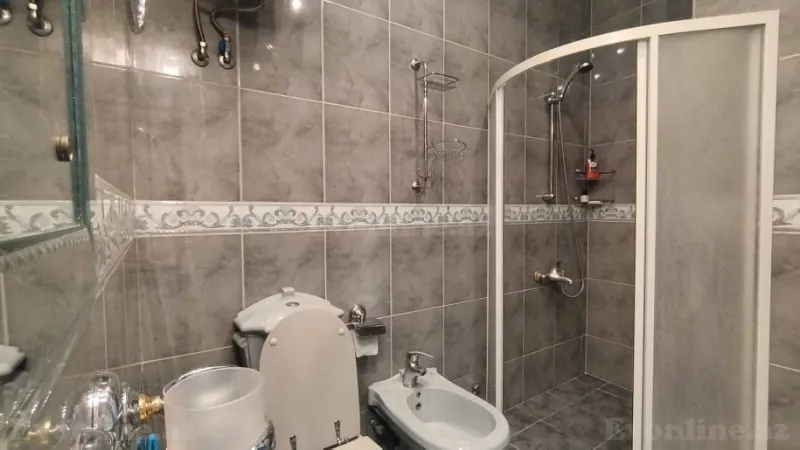 Kirayə verilir 2 otaqlı Mənzil Köhnə tikili 50 m² Nizami m. - şəkil 21