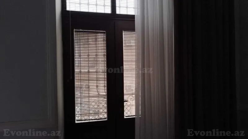 Kirayə verilir 2 otaqlı Mənzil Köhnə tikili 50 m² Nizami m. - şəkil 24