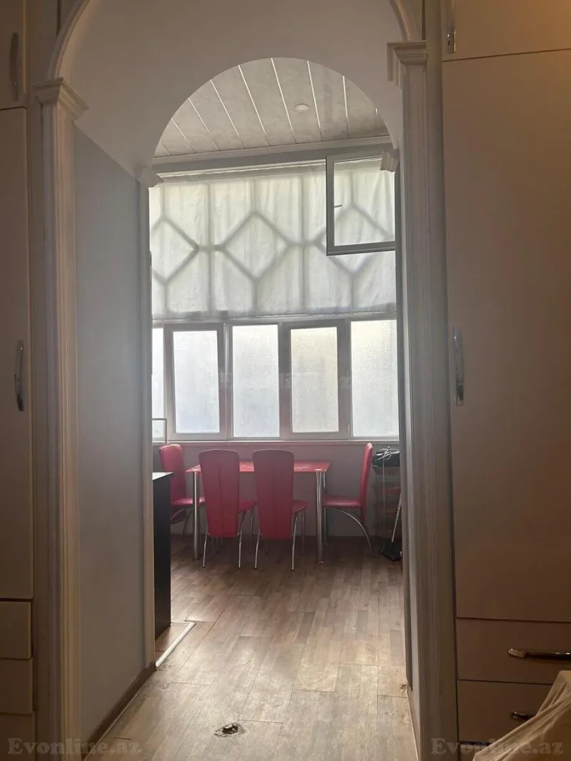 Kirayə verilir 1 otaqlı Mənzil Köhnə tikili 40 m² 28 May m. - şəkil 6