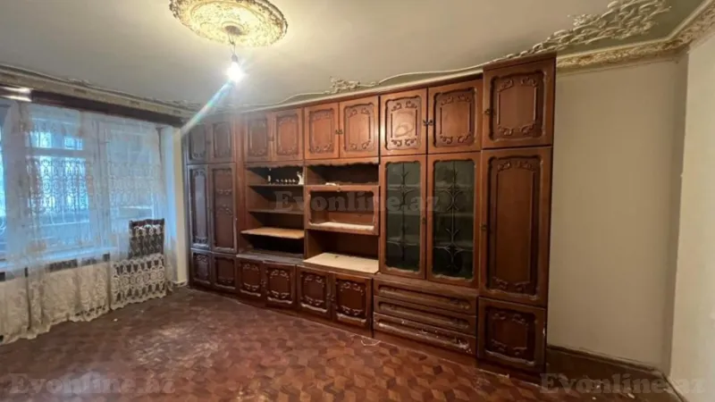 Satılır 3 otaqlı Mənzil Köhnə tikili 62 m² Nəsimi r.
