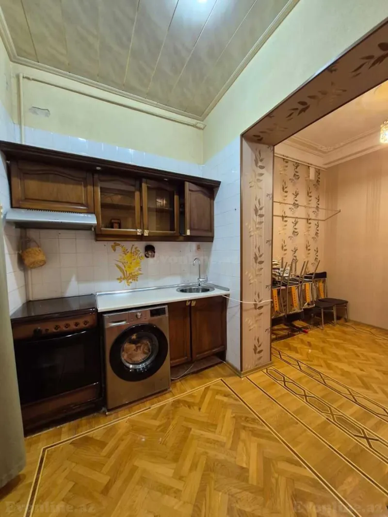 Satılır 5 otaqlı Mənzil Köhnə tikili 155 m² Nizami m. - şəkil 6