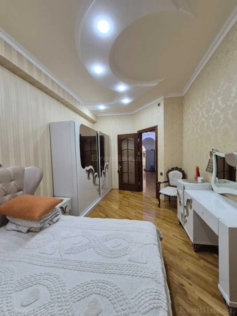 Satılır 5 otaqlı Mənzil Köhnə tikili 155 m² Nizami m. - şəkil 14