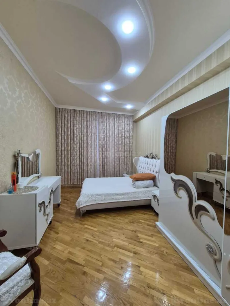 Satılır 5 otaqlı Mənzil Köhnə tikili 155 m² Nizami m. - şəkil 16