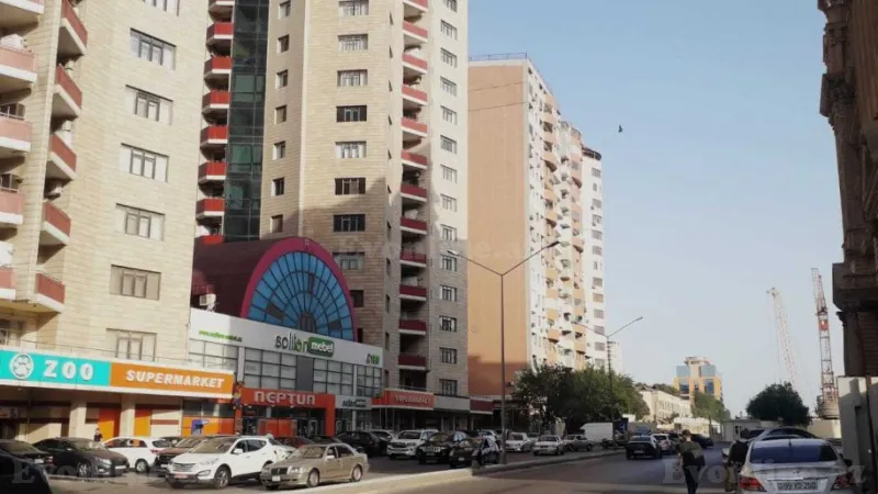 Satılır 4 otaqlı Mənzil Yeni tikili 171 m² Nizami m.