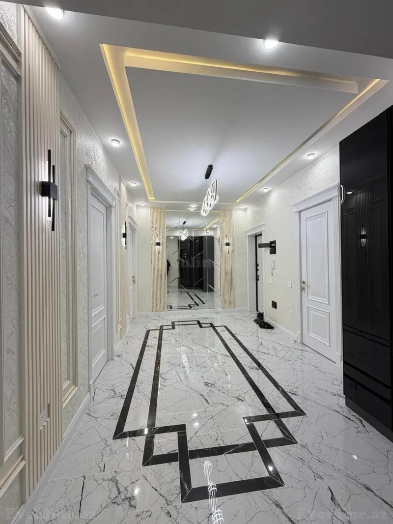 Satılır 3 otaqlı Mənzil Yeni tikili 130 m² 5-ci mikrorayon - şəkil 2