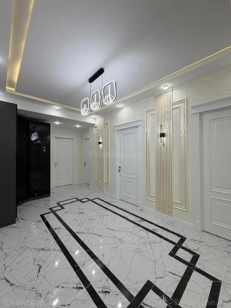 Satılır 3 otaqlı Mənzil Yeni tikili 130 m² 5-ci mikrorayon - şəkil 4