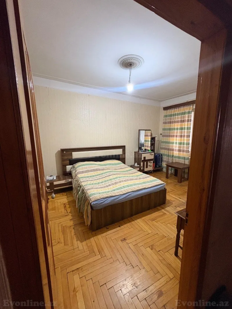 Satılır 3 otaqlı Mənzil Köhnə tikili 80 m² Xalqlar Dostluğu m. - şəkil 12